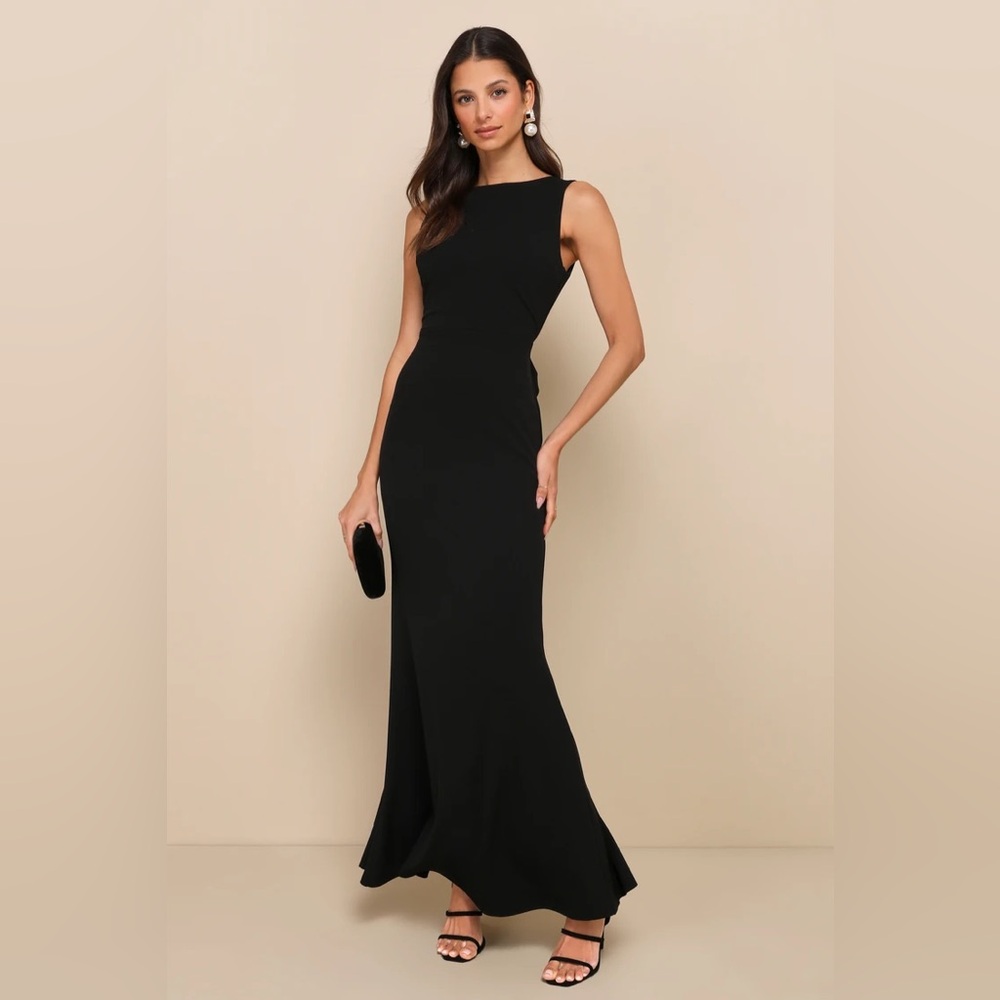Exquisite Refinement Black Backless Bow Ruffled Maxi Dress